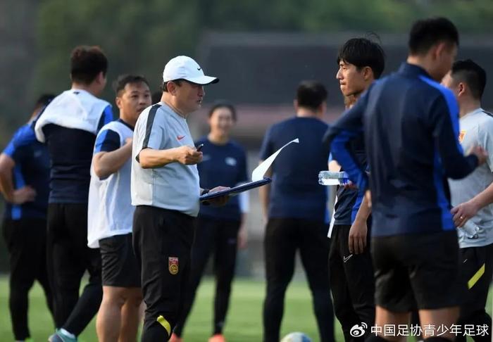 包含政策引导下青训投入持续增长，助推中国足球崛起的词条